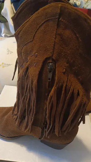 Botines de Piel con Flecos Todo piel