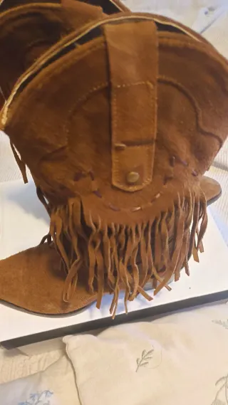 Botines de Piel con Flecos Todo piel