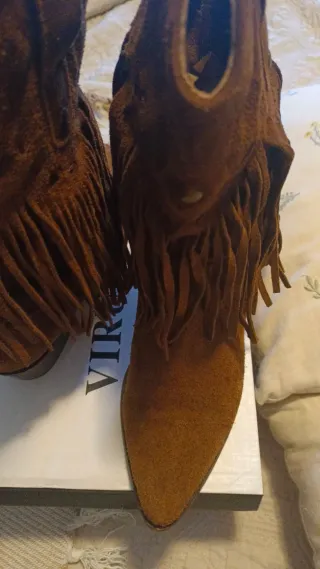 Botines de Piel con Flecos Todo piel