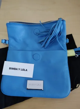 Bolso Piel Bimba y Lola Azul.Etiquetas