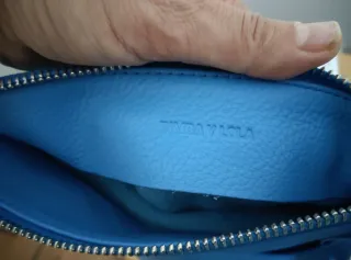 Bolso Piel Bimba y Lola Azul.Etiquetas