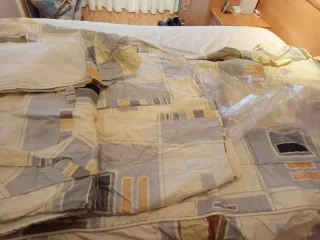 Juego de  edredones camas de 90cm con cojines.