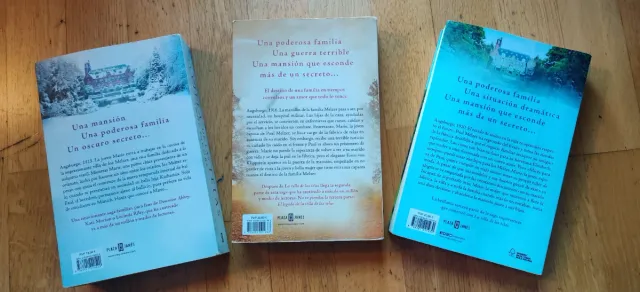 Tres primeros números de La villa de las telas