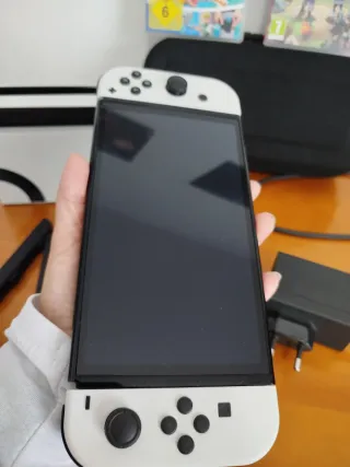 Nintendo Switch OLED + Giochi