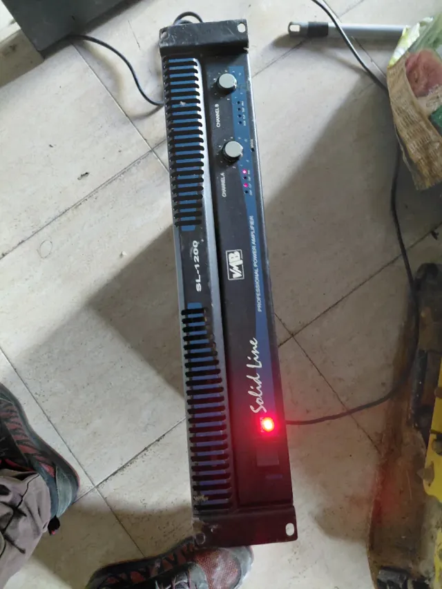 Amplificadores JBL MPC200T y SA-1500