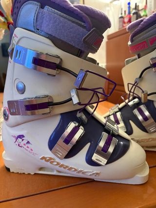 Scarponi sci donna Nordica