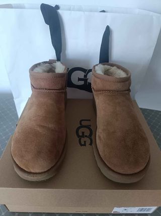 Botas UGG Classic Ultra Mini