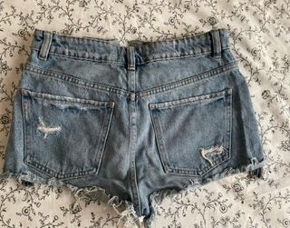 Shorts vaqueros desgastados