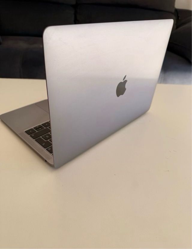 MacBook Air M1 Gris Espacial