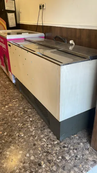 Congelador INFRICO comercial