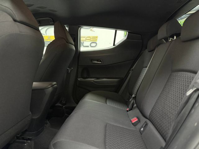 TOYOTA C-HR 125H Active desde 299€/mes*