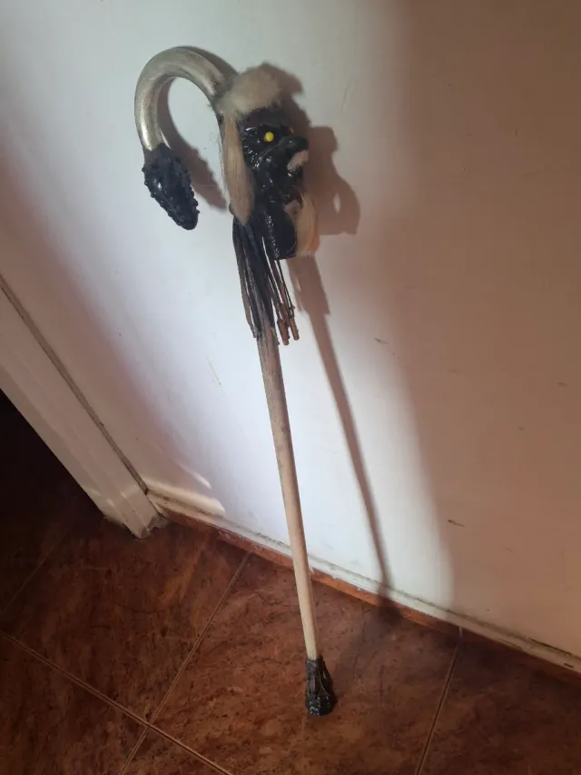 Bastón sciamanico, mantiene la polvere