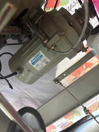 Máquina de coser industrial