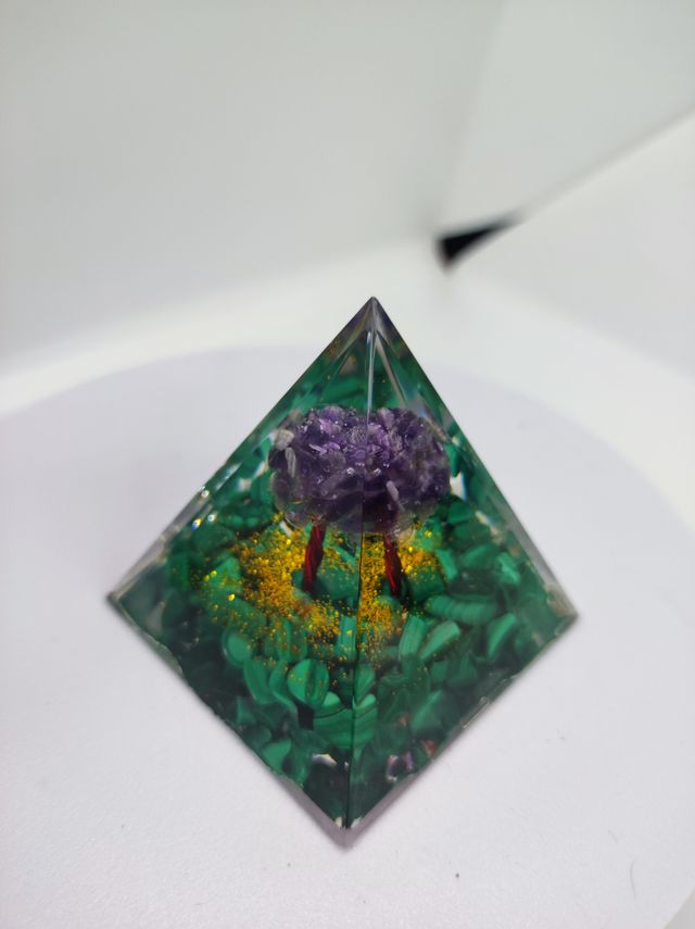 Piramide Zen Malachite Ametista