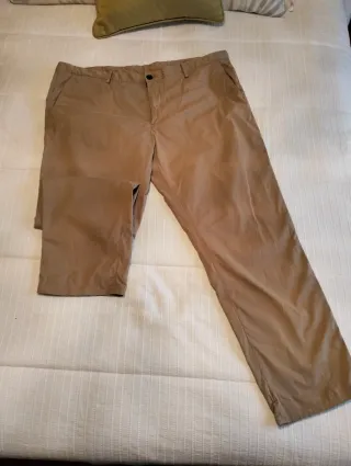 Pantalón camel Massimo Dutti