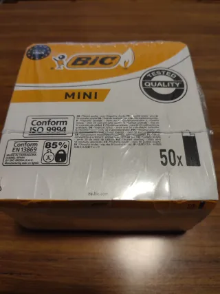 Confezione da 50 accendini BIC Mini Rosso