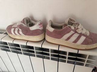 Adidas Campus Rosa y Blanco, muy poco uso.