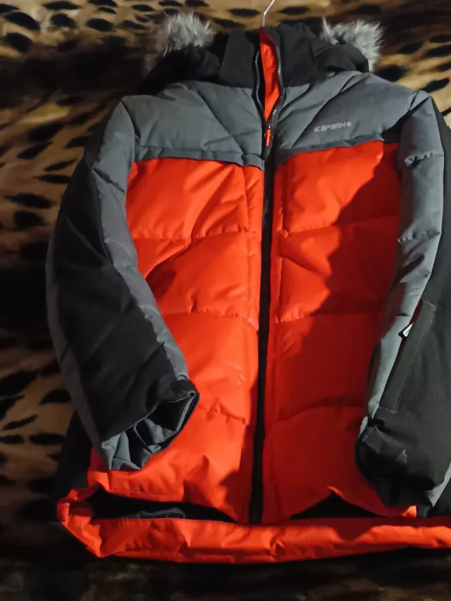 Anorak ICEPEAK gris y rojo