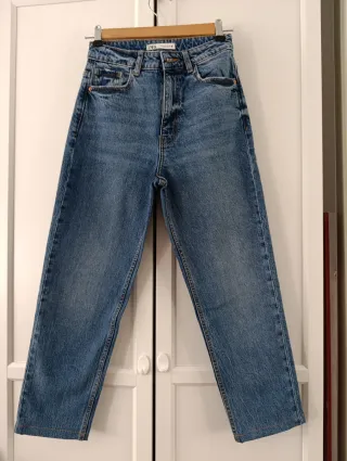 Pantalón vaquero Zara azul
