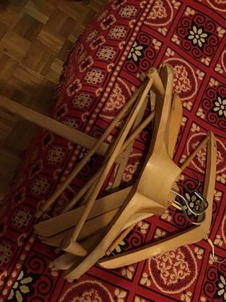 Grucce appendiabiti in legno e metallo