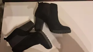 Botines negros tacón