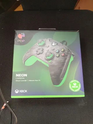 Mando Xbox PDP Neon Carbon