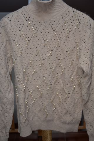 Jersey beige con perlas