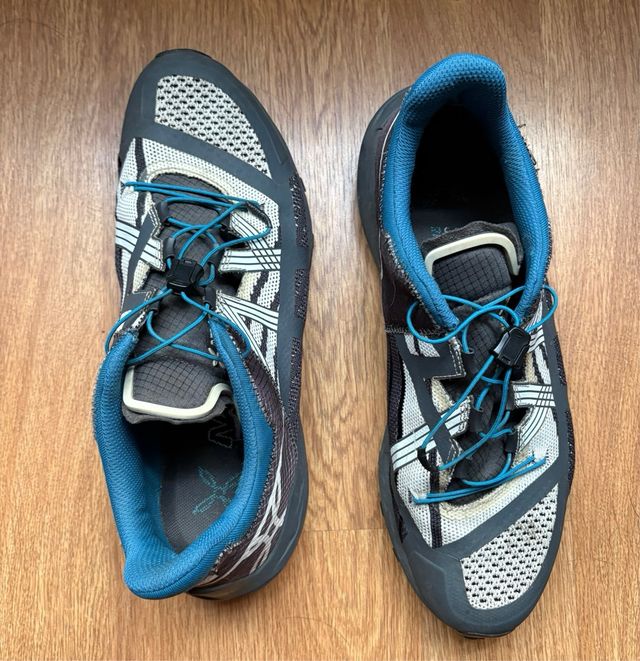 Zapatilla Montura Talla 42.5 Azul/Gris