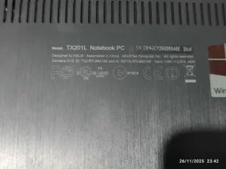 Ordenador Asus Plata