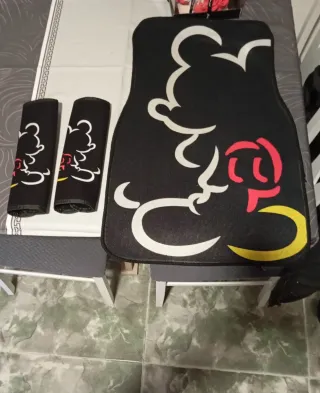 Lote.Alfombrillas,Fundas Cinturón,cenicero Mickey