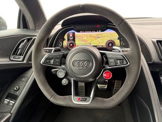 Audi R8 V10 FSI 456kW performance quattro S tro