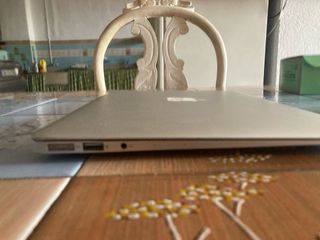 MacBook Air 13 Intel Core i5 8GB 128GB Early 2015