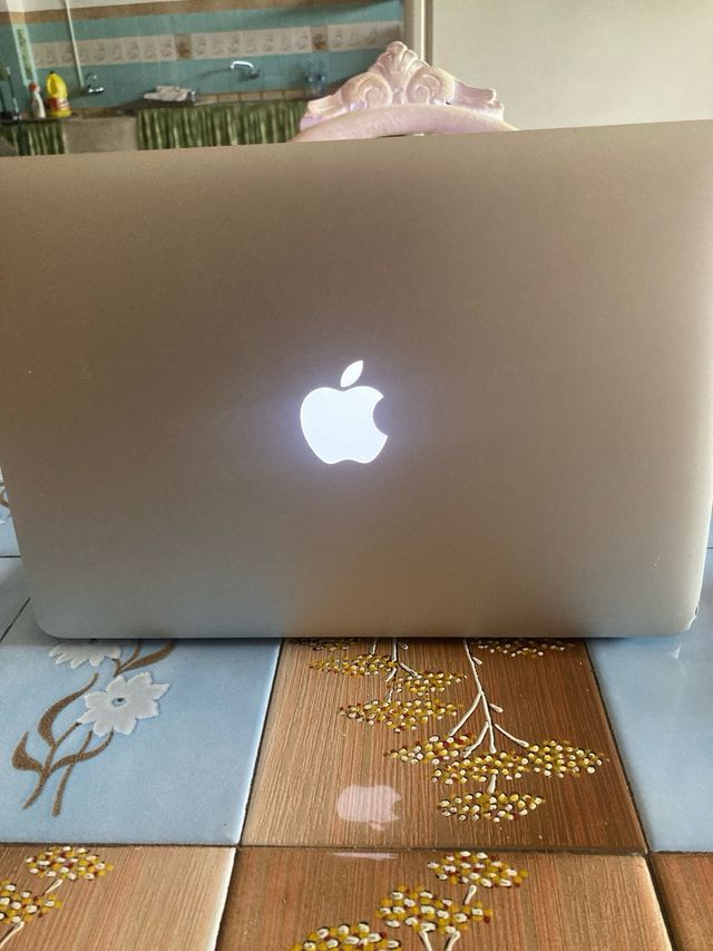 MacBook Air 13 Intel Core i5 8GB 128GB Early 2015