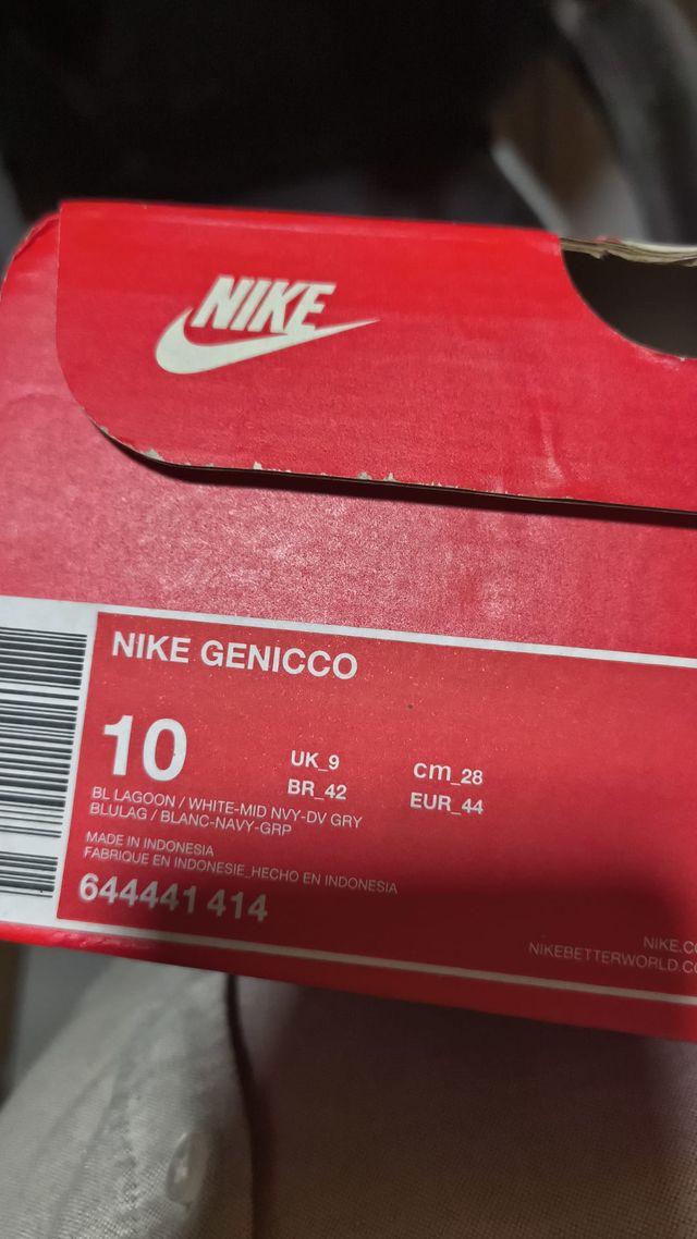 Zapatillas Nike Genicco Azul Marino y Turquesa