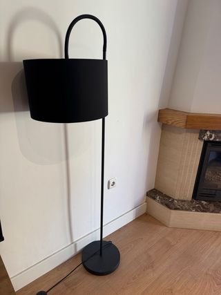 Lámpara de salón negra