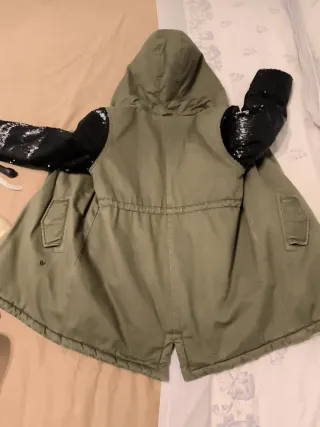 Parka verde con mangas de lentejuelas 8 10 años