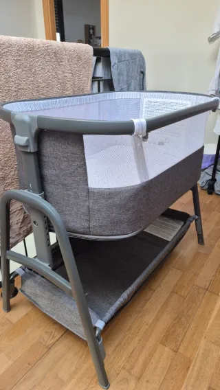 Moisés para bebé gris