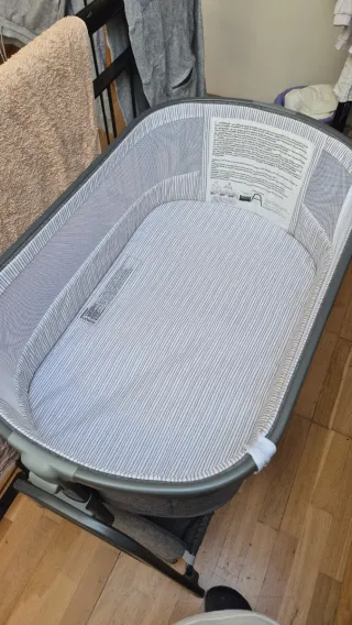 Moisés para bebé gris