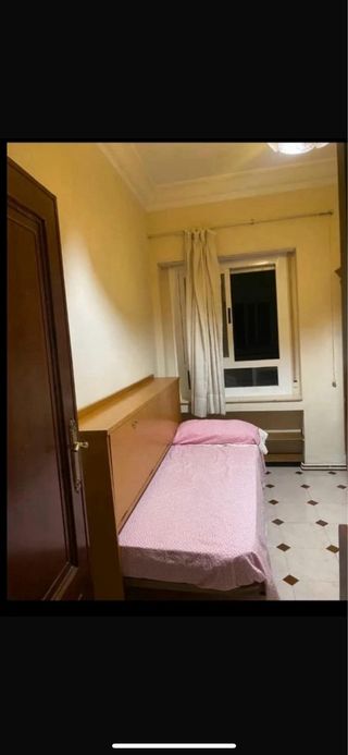 Se alquila habitación solo MUJERES/ESTUDIANTES