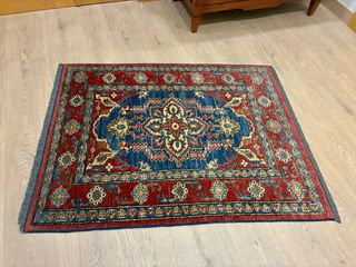 Auténtica alfombra persa, colores azul y rojo