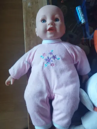 Muñeca bebé y peluche Pokémon Scorbunny