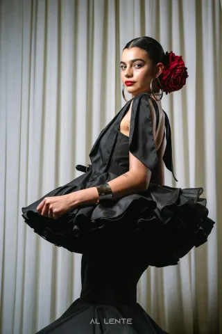 Look de flamenca negro