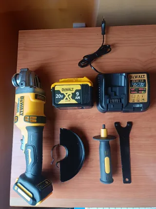 Amoladora Angular Dewalt 20V