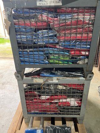 Telo occhiellato in tessuto