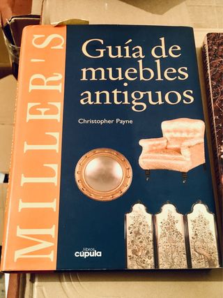 Pacchetto 2 Libri: Guida ai Mobili Antichi e El Hierro