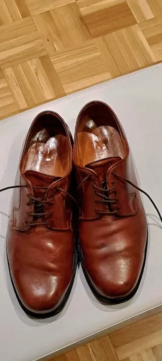 Zapatos de vestir de piel marrones