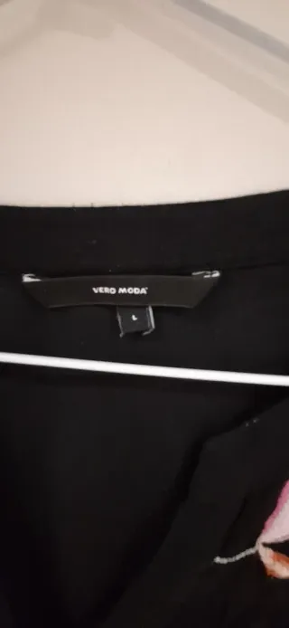 Blusa boho negra bordada