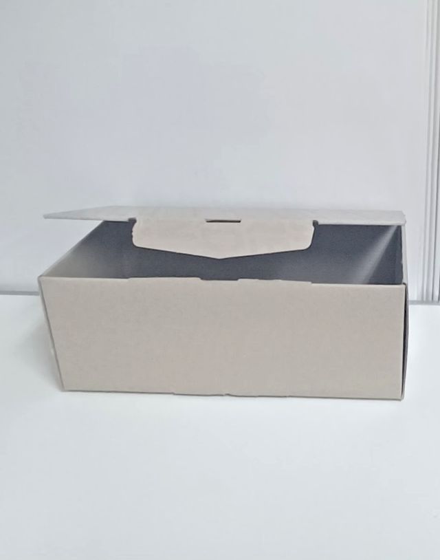 Borsa e Scatola Golden Goose Beige