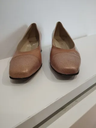 Zapatos de salón beige