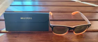 Gafas de sol Kypers negras y naranjas